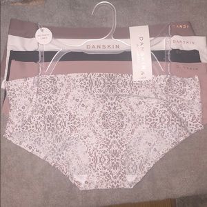 Danskin boy short panties